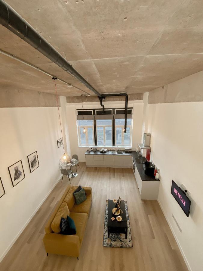 Modern Luxury Serviced Duplex Apartments By Repose- 150 Metro Court, West Bromwich Exteriör bild
